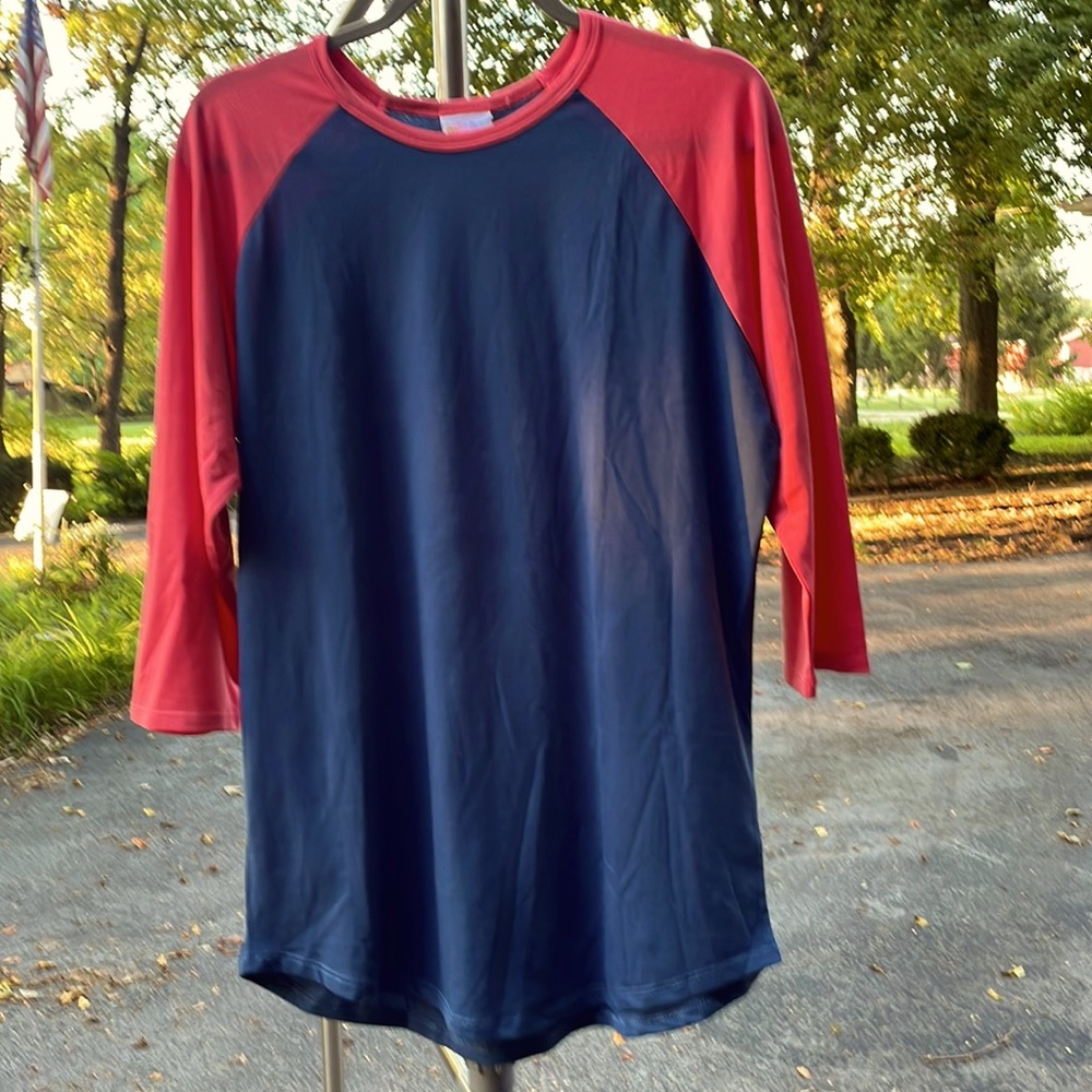 NWOT Lularoe Randy Shirt